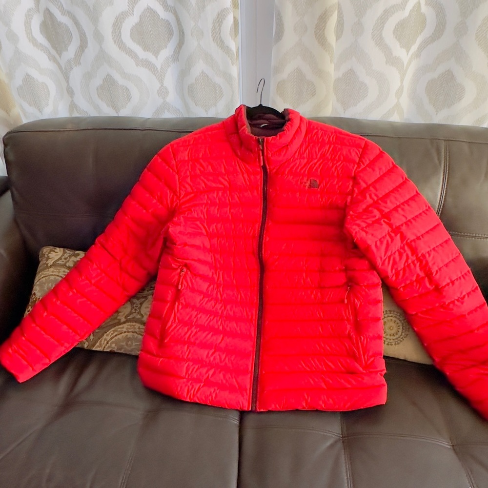 Puffer Jacket North Face in new conditions.